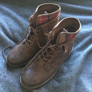 NWOT American Eagle boots size 7
